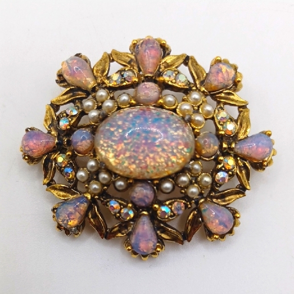 Hollycraft Jewelry - Hollycraft Simulated Fire Opal And Faux Pearl Gold Tone Brooch